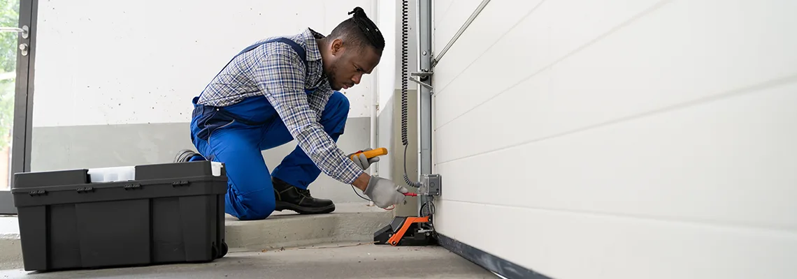 Repair Garage Door Not Closing But Light Flashing in Downers Grove, IL