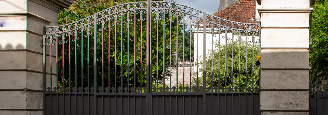 Wooden Swing Gate Repair in Downers Grove, IL